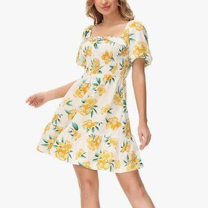 NWT Floral Puff Sleeve mini Dress women's size Medium (343)
